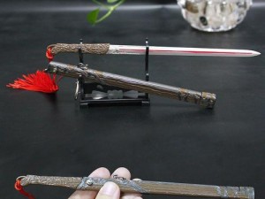 《以奕剑行》换武器教程（轻松掌握换武器方法，一起玩转战斗）